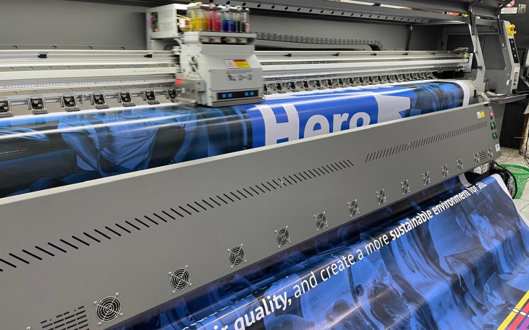 Cetak Spanduk Banner Murah Jakarta proses 1 Jam langsung jadi hasil detail memuaskan di cetak dengan mesin baru di mprprinting.com